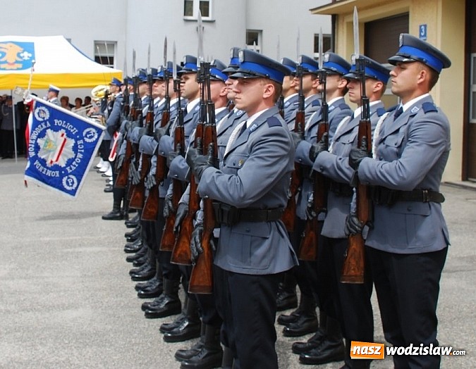 Zdjęcie w galerii na portalu naszwodzislaw.com: Święto Policji i uroczyste otwarcie komisariatu w Gorzycach wiadomości z regionu