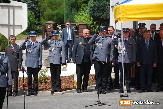 Zdjęcie w galerii na portalu naszwodzislaw.com: Święto Policji i uroczyste otwarcie komisariatu w Gorzycach wiadomości z regionu