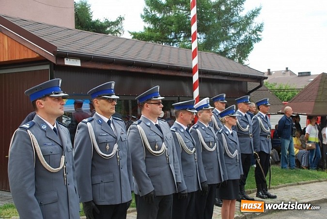 Zdjęcie w galerii na portalu naszwodzislaw.com: Święto Policji i uroczyste otwarcie komisariatu w Gorzycach wiadomości z regionu