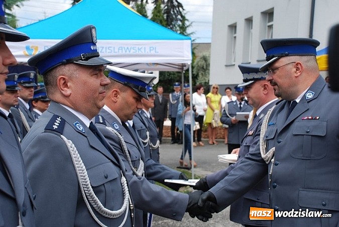 Zdjęcie w galerii na portalu naszwodzislaw.com: Święto Policji i uroczyste otwarcie komisariatu w Gorzycach wiadomości z regionu