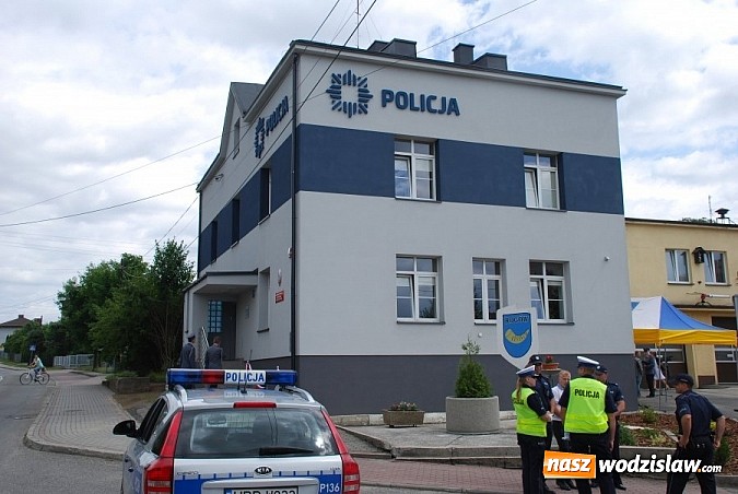 Zdjęcie w galerii na portalu naszwodzislaw.com: Święto Policji i uroczyste otwarcie komisariatu w Gorzycach wiadomości z regionu