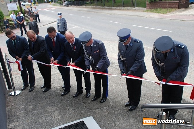 Zdjęcie w galerii na portalu naszwodzislaw.com: Święto Policji i uroczyste otwarcie komisariatu w Gorzycach wiadomości z regionu