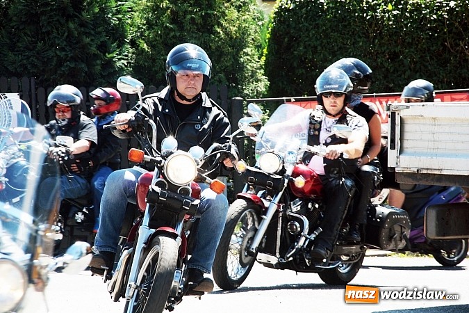 Zdjęcie w galerii na portalu naszwodzislaw.com: Mroczny Zlot Motocyklowy przyciągnął do Godowa tłumy fanów jednośladów wiadomości z regionu