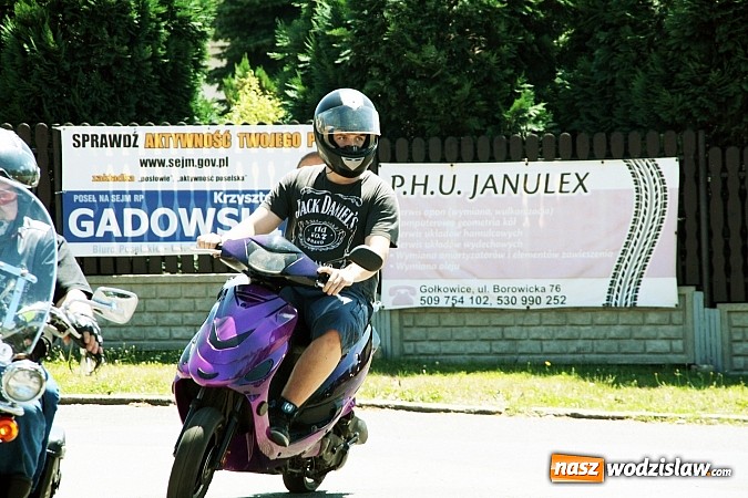 Zdjęcie w galerii na portalu naszwodzislaw.com: Mroczny Zlot Motocyklowy przyciągnął do Godowa tłumy fanów jednośladów wiadomości z regionu