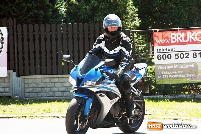 Zdjęcie w galerii na portalu naszwodzislaw.com: Mroczny Zlot Motocyklowy przyciągnął do Godowa tłumy fanów jednośladów wiadomości z regionu