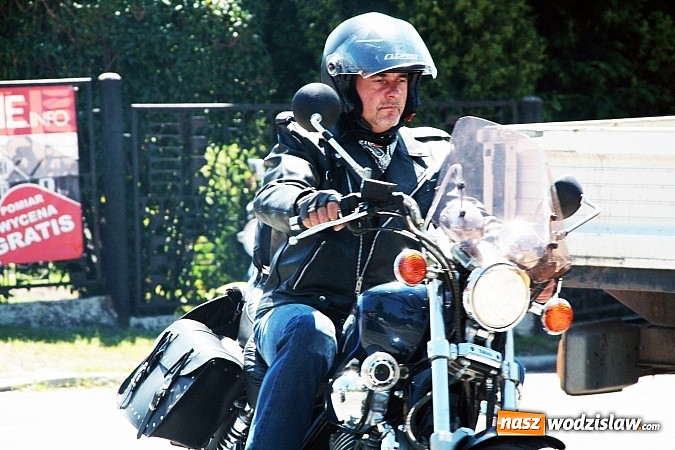 Zdjęcie w galerii na portalu naszwodzislaw.com: Mroczny Zlot Motocyklowy przyciągnął do Godowa tłumy fanów jednośladów wiadomości z regionu