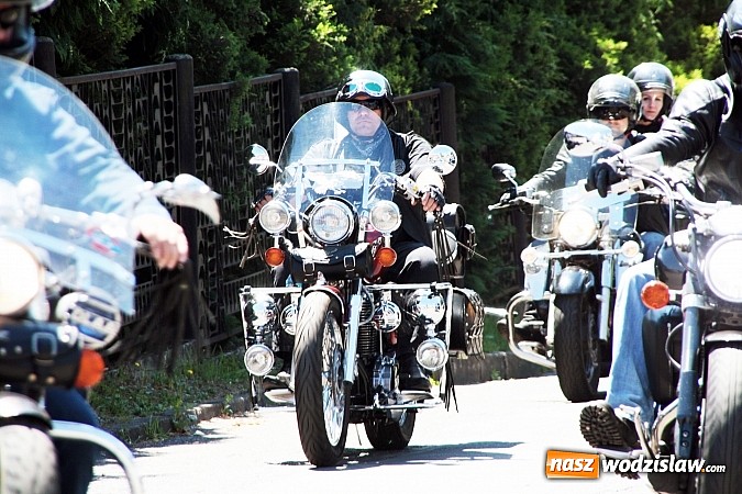 Zdjęcie w galerii na portalu naszwodzislaw.com: Mroczny Zlot Motocyklowy przyciągnął do Godowa tłumy fanów jednośladów wiadomości z regionu
