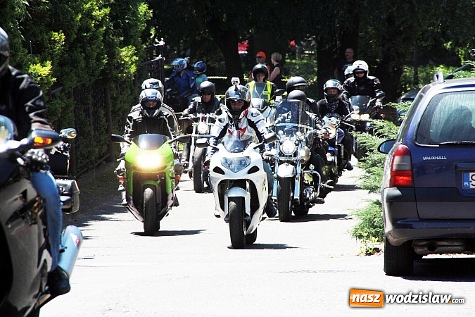 Zdjęcie w galerii na portalu naszwodzislaw.com: Mroczny Zlot Motocyklowy przyciągnął do Godowa tłumy fanów jednośladów wiadomości z regionu