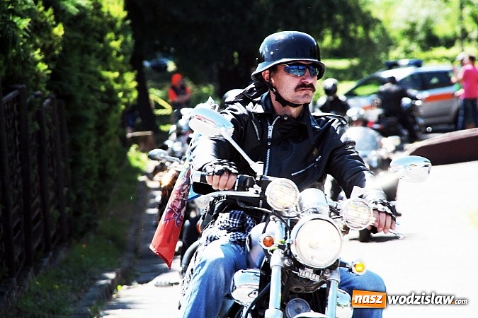 Zdjęcie w galerii na portalu naszwodzislaw.com: Mroczny Zlot Motocyklowy przyciągnął do Godowa tłumy fanów jednośladów wiadomości z regionu