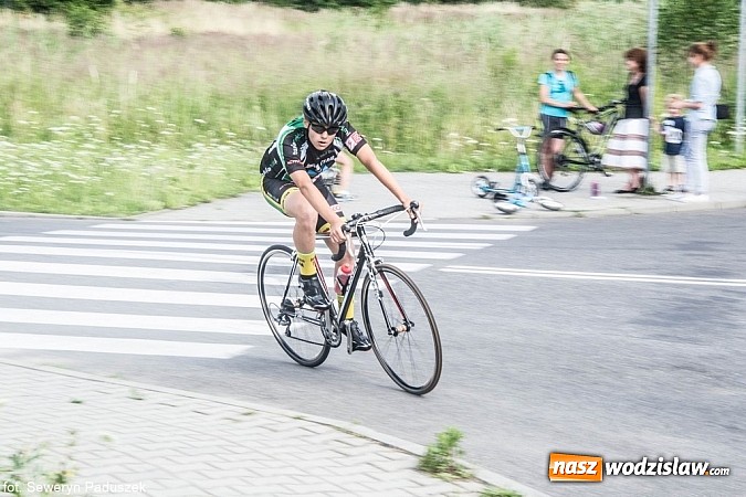 Zdjęcie w galerii na portalu naszwodzislaw.com: Młodzi cykliści opanowali rydułtowską strefę gospodarczą wiadomości z regionu