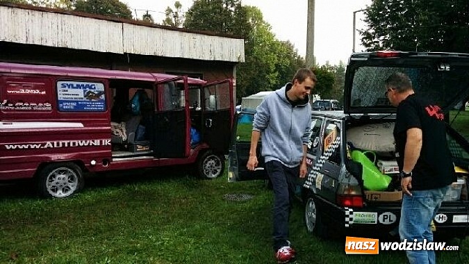 Zdjęcie w galerii na portalu naszwodzislaw.com: Ekipa z Raciborza weźmie udział w tegorocznej edycji rajdu charytatywnego Złombol wiadomości z regionu