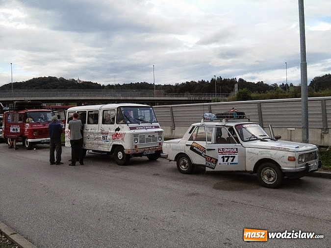 Zdjęcie w galerii na portalu naszwodzislaw.com: Ekipa z Raciborza weźmie udział w tegorocznej edycji rajdu charytatywnego Złombol wiadomości z regionu