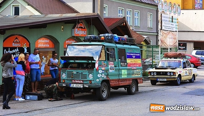 Zdjęcie w galerii na portalu naszwodzislaw.com: Ekipa z Raciborza weźmie udział w tegorocznej edycji rajdu charytatywnego Złombol wiadomości z regionu