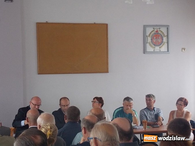 Zdjęcie w galerii na portalu naszwodzislaw.com: Mieszkańcy wyrazili swoje obawy wobec remontu ulicy Chrobrego  wiadomości z regionu