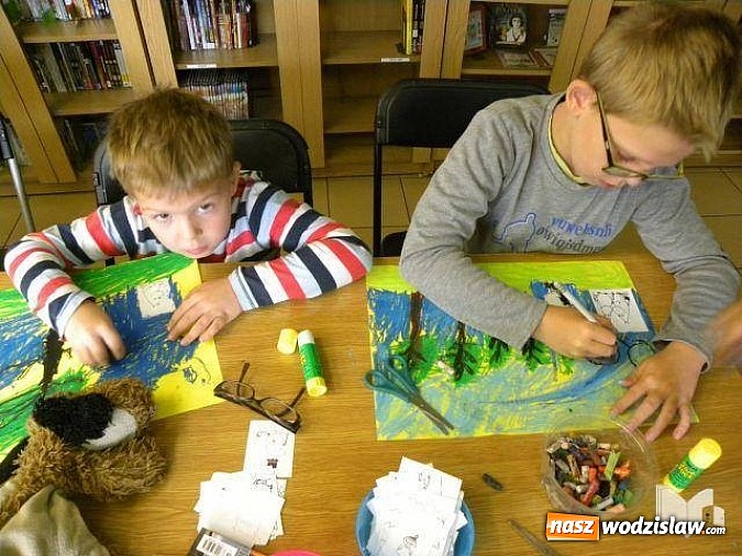 Zdjęcie w galerii na portalu naszwodzislaw.com: Jak mijają wakacje w bibliotece? wiadomości z regionu