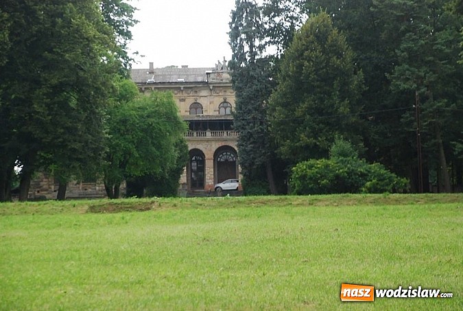 Zdjęcie w galerii na portalu naszwodzislaw.com: Zamek, pałac i gród czyli sobota z MOSiR wiadomości z regionu