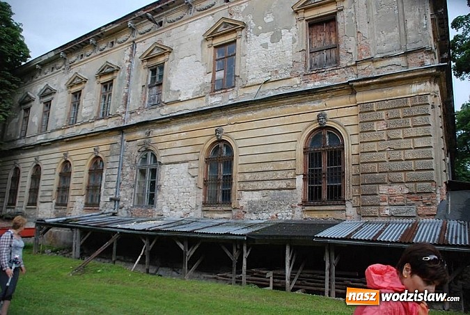 Zdjęcie w galerii na portalu naszwodzislaw.com: Zamek, pałac i gród czyli sobota z MOSiR wiadomości z regionu