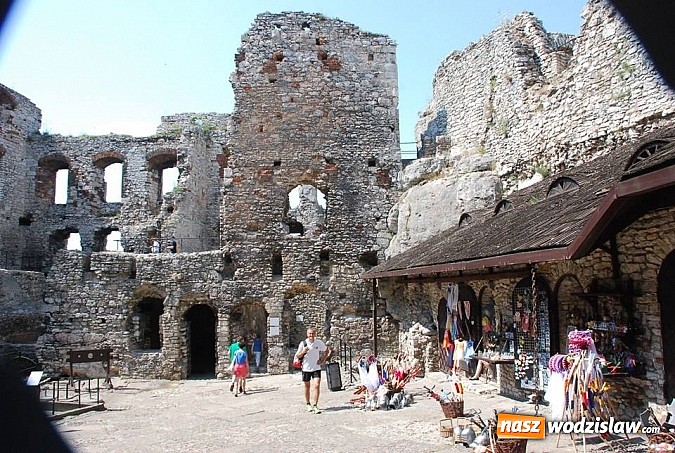 Zdjęcie w galerii na portalu naszwodzislaw.com: Zamek, pałac i gród czyli sobota z MOSiR wiadomości z regionu