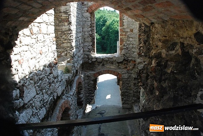 Zdjęcie w galerii na portalu naszwodzislaw.com: Zamek, pałac i gród czyli sobota z MOSiR wiadomości z regionu