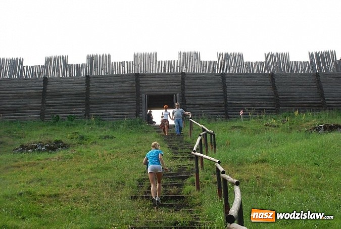 Zdjęcie w galerii na portalu naszwodzislaw.com: Zamek, pałac i gród czyli sobota z MOSiR wiadomości z regionu