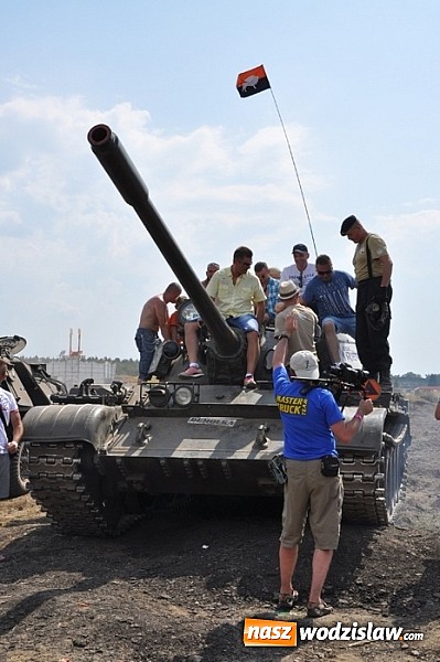 Zdjęcie w galerii na portalu naszwodzislaw.com: Mimo pogody w kratkę tysiące fanów na zlocie Master Truck 2015  wiadomości z regionu