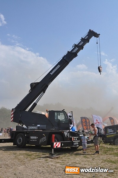 Zdjęcie w galerii na portalu naszwodzislaw.com: Mimo pogody w kratkę tysiące fanów na zlocie Master Truck 2015  wiadomości z regionu