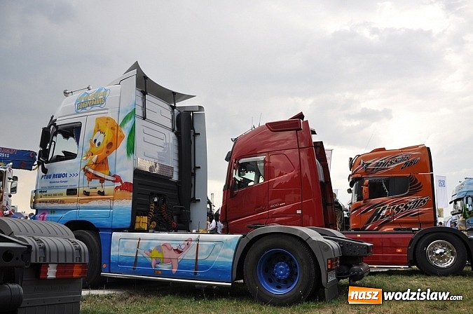 Zdjęcie w galerii na portalu naszwodzislaw.com: Mimo pogody w kratkę tysiące fanów na zlocie Master Truck 2015  wiadomości z regionu