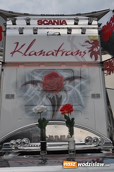 Zdjęcie w galerii na portalu naszwodzislaw.com: Mimo pogody w kratkę tysiące fanów na zlocie Master Truck 2015  wiadomości z regionu