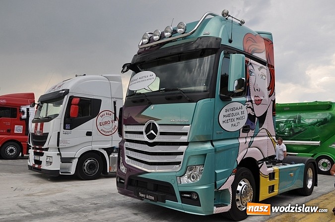Zdjęcie w galerii na portalu naszwodzislaw.com: Mimo pogody w kratkę tysiące fanów na zlocie Master Truck 2015  wiadomości z regionu