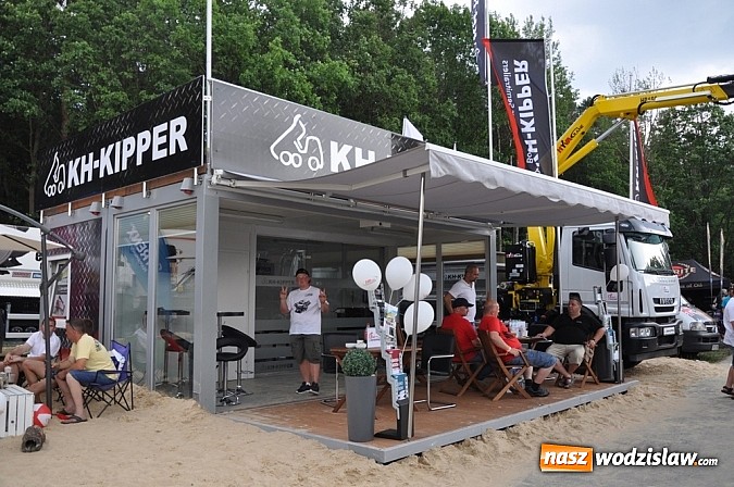 Zdjęcie w galerii na portalu naszwodzislaw.com: Mimo pogody w kratkę tysiące fanów na zlocie Master Truck 2015  wiadomości z regionu