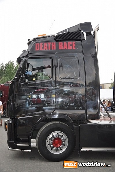 Zdjęcie w galerii na portalu naszwodzislaw.com: Mimo pogody w kratkę tysiące fanów na zlocie Master Truck 2015  wiadomości z regionu