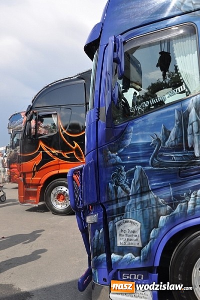 Zdjęcie w galerii na portalu naszwodzislaw.com: Mimo pogody w kratkę tysiące fanów na zlocie Master Truck 2015  wiadomości z regionu