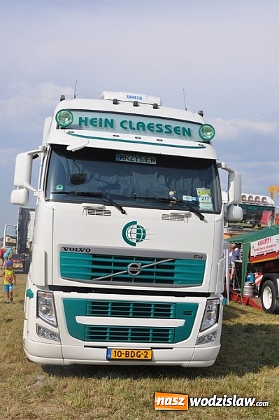 Zdjęcie w galerii na portalu naszwodzislaw.com: Mimo pogody w kratkę tysiące fanów na zlocie Master Truck 2015  wiadomości z regionu