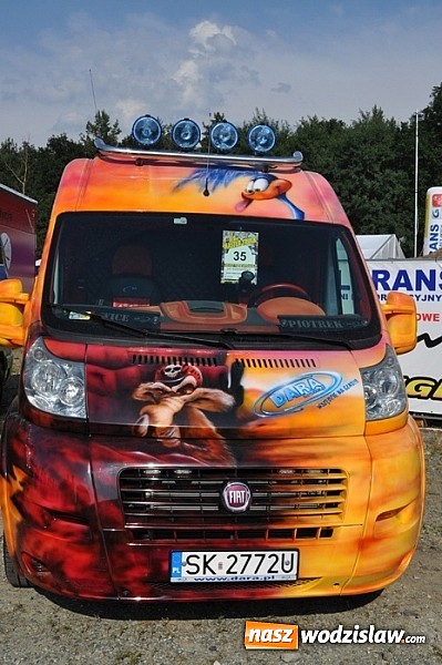 Zdjęcie w galerii na portalu naszwodzislaw.com: Mimo pogody w kratkę tysiące fanów na zlocie Master Truck 2015  wiadomości z regionu