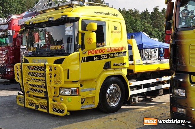 Zdjęcie w galerii na portalu naszwodzislaw.com: Mimo pogody w kratkę tysiące fanów na zlocie Master Truck 2015  wiadomości z regionu
