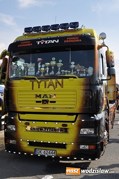 Zdjęcie w galerii na portalu naszwodzislaw.com: Mimo pogody w kratkę tysiące fanów na zlocie Master Truck 2015  wiadomości z regionu