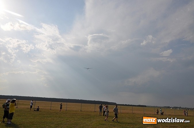 Zdjęcie w galerii na portalu naszwodzislaw.com: Mimo pogody w kratkę tysiące fanów na zlocie Master Truck 2015  wiadomości z regionu