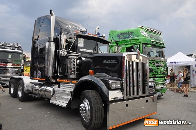 Zdjęcie w galerii na portalu naszwodzislaw.com: Mimo pogody w kratkę tysiące fanów na zlocie Master Truck 2015  wiadomości z regionu