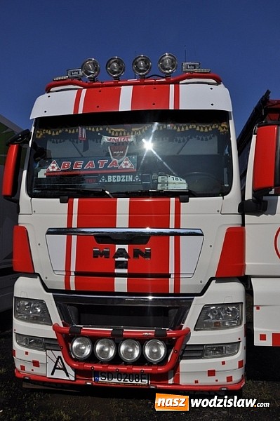 Zdjęcie w galerii na portalu naszwodzislaw.com: Mimo pogody w kratkę tysiące fanów na zlocie Master Truck 2015  wiadomości z regionu