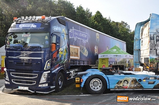 Zdjęcie w galerii na portalu naszwodzislaw.com: Mimo pogody w kratkę tysiące fanów na zlocie Master Truck 2015  wiadomości z regionu