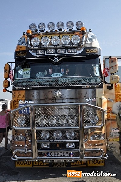 Zdjęcie w galerii na portalu naszwodzislaw.com: Mimo pogody w kratkę tysiące fanów na zlocie Master Truck 2015  wiadomości z regionu