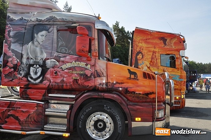 Zdjęcie w galerii na portalu naszwodzislaw.com: Mimo pogody w kratkę tysiące fanów na zlocie Master Truck 2015  wiadomości z regionu