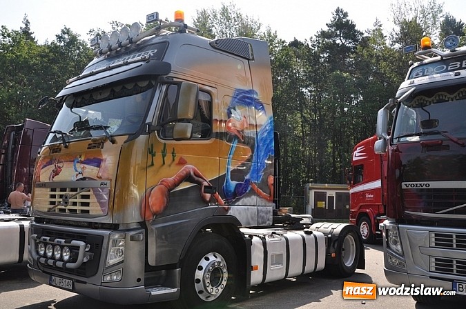 Zdjęcie w galerii na portalu naszwodzislaw.com: Mimo pogody w kratkę tysiące fanów na zlocie Master Truck 2015  wiadomości z regionu