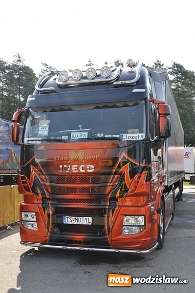Zdjęcie w galerii na portalu naszwodzislaw.com: Mimo pogody w kratkę tysiące fanów na zlocie Master Truck 2015  wiadomości z regionu