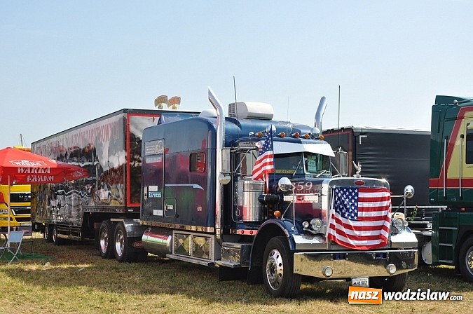 Zdjęcie w galerii na portalu naszwodzislaw.com: Mimo pogody w kratkę tysiące fanów na zlocie Master Truck 2015  wiadomości z regionu