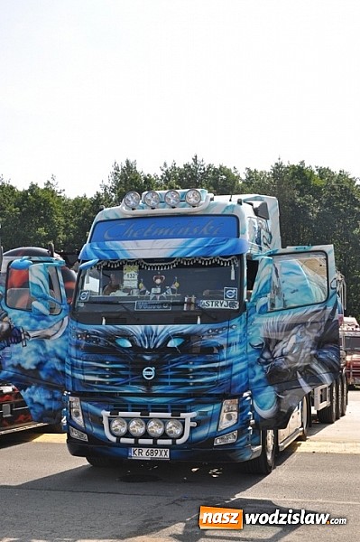 Zdjęcie w galerii na portalu naszwodzislaw.com: Mimo pogody w kratkę tysiące fanów na zlocie Master Truck 2015  wiadomości z regionu