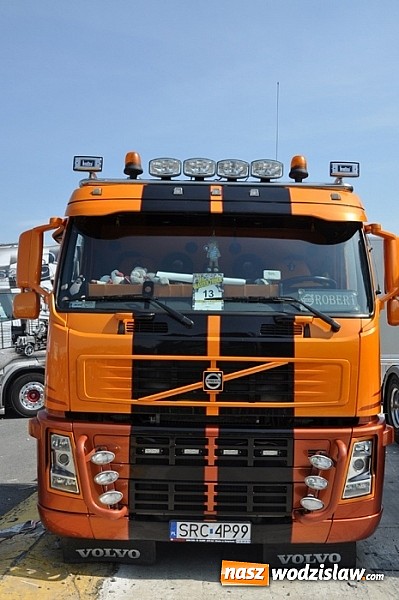 Zdjęcie w galerii na portalu naszwodzislaw.com: Mimo pogody w kratkę tysiące fanów na zlocie Master Truck 2015  wiadomości z regionu