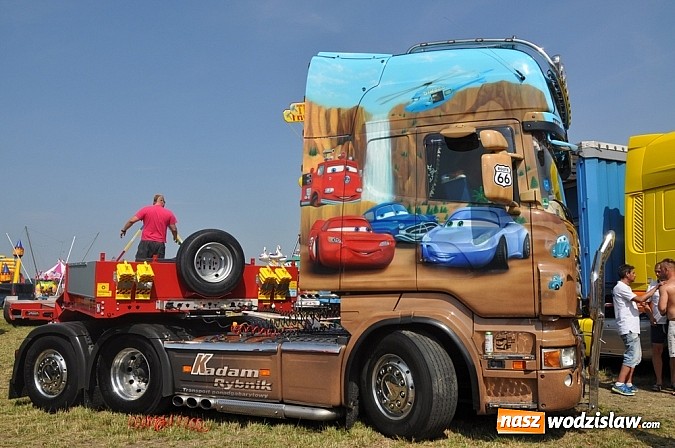 Zdjęcie w galerii na portalu naszwodzislaw.com: Mimo pogody w kratkę tysiące fanów na zlocie Master Truck 2015  wiadomości z regionu