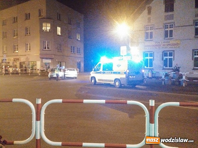 Zdjęcie w galerii na portalu naszwodzislaw.com:  Osobówki zderzyły się na skrzyżowaniu ulic Traugutta i Bema  w Rydułtowach  wiadomości z regionu