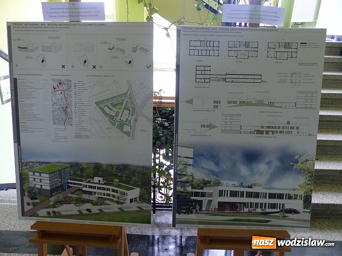 Zdjęcie w galerii na portalu naszwodzislaw.com: Studenci Politechniki Śląskiej w Gliwicach mają wizję rozbudowy Urzędu Miasta w Rydułtowach wiadomości z regionu